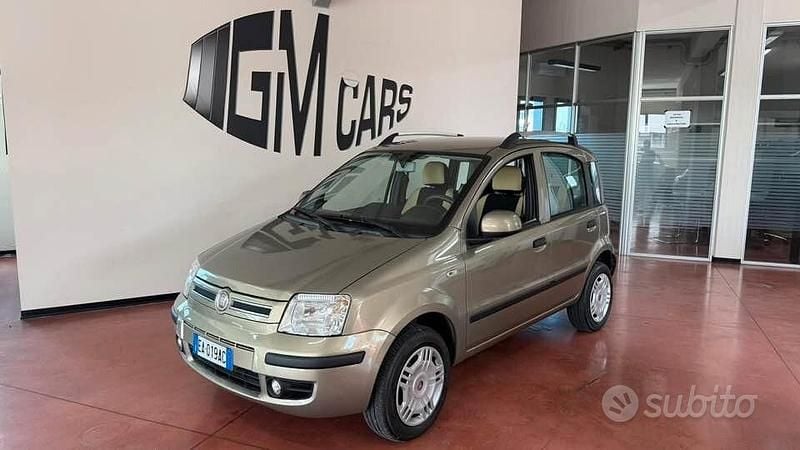 Usata Fiat Panda Dynamic 52 CV (38 kW) 2010 Grigio Utilitaria