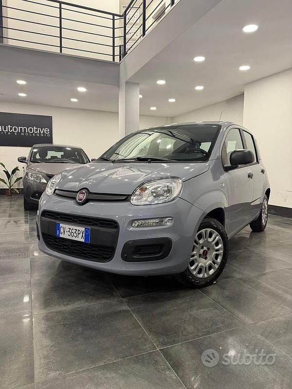 Usata Fiat Panda 69 CV (50 kW) 2018 Grigio Utilitaria
