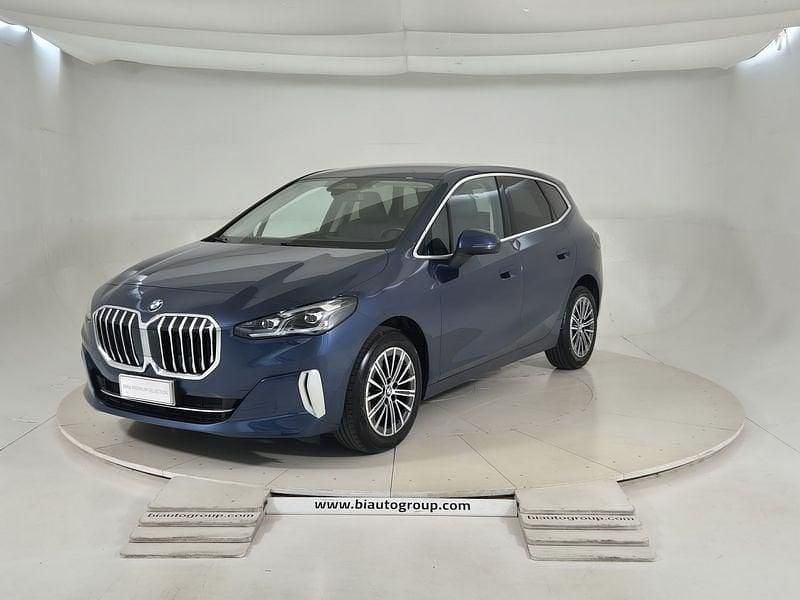 Blu/azzurro Usata 2023 BMW 218 Active Tourer Comfort Edition Monovolume | 27.900 € (Buon prezzo) - Immagine 1/3