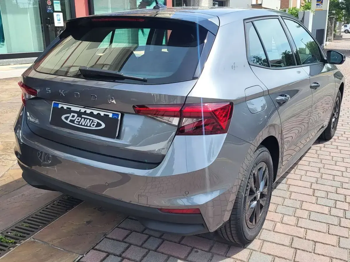 Nuova Skoda Fabia 95 CV (69 kW) 2025 Grigio graphite Utilitaria