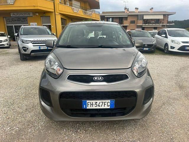 Usata Kia Picanto 69 CV (50 kW) 2017 Gray Utilitaria