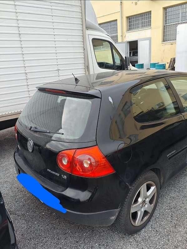 Usata VW Golf VI 102 CV (75 kW) 2008 Nero Utilitaria