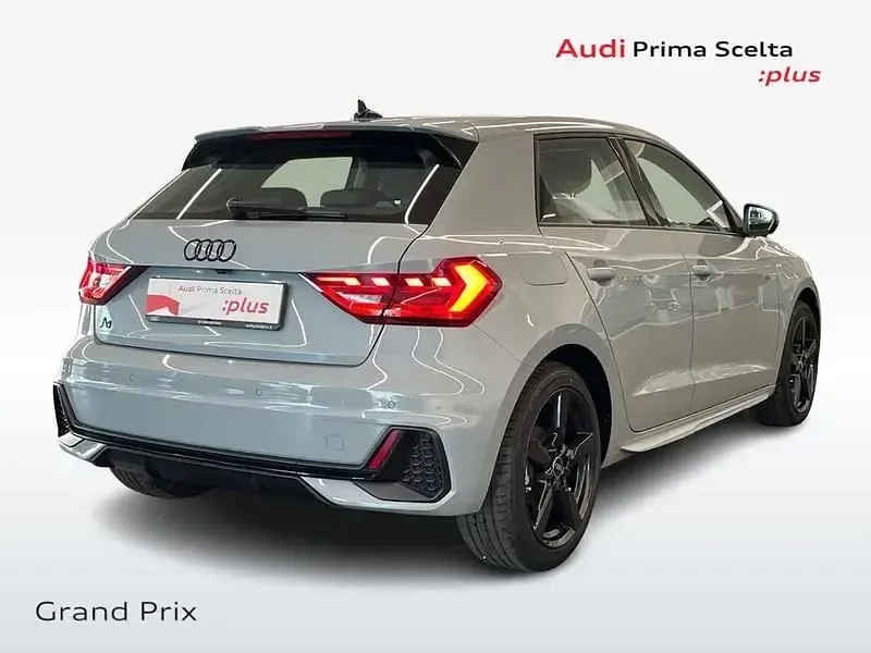 Nuova Audi A1 S-Line 116 CV (85 kW) 2026 Grigio SUV