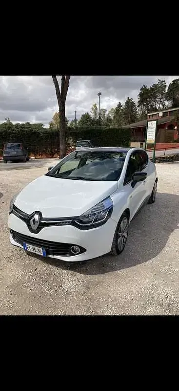 Usata Renault Clio IV 90 CV (66 kW) 2015 Bianco Berlina