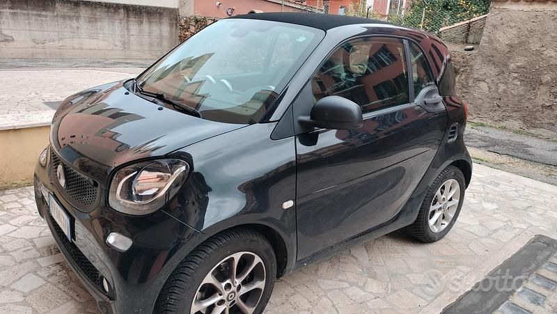 Nero Usata 2018 Smart ForTwo Coupé Coupé | 10.000 € - Immagine 1/4