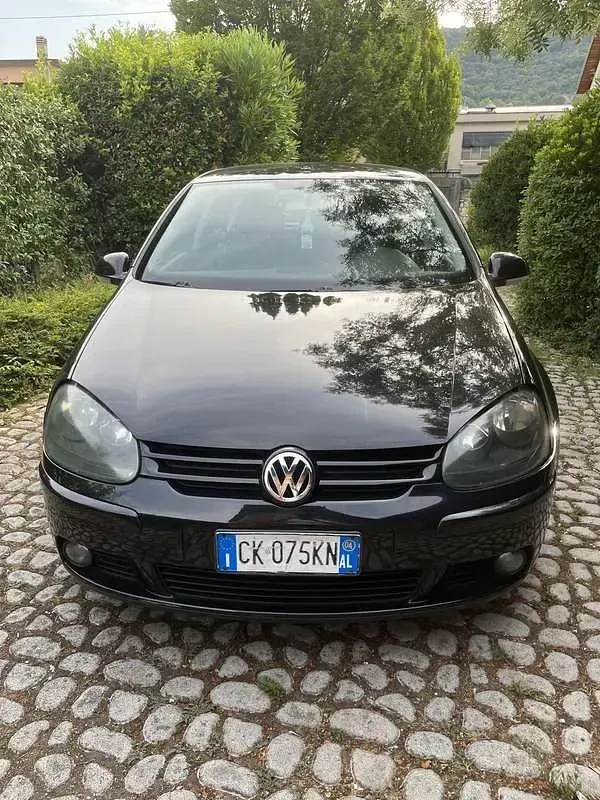 Usata VW Golf IV Sportline 116 CV (85 kW) 2004 Berlina