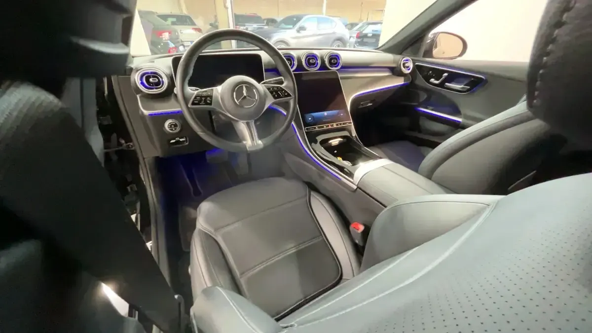 Usata Mercedes C200 Luxury 163 CV (119 kW) 2024 Obsidian black Station wagon