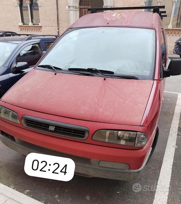 Usata Fiat Scudo 70 CV (51 kW) 2003 Rosso