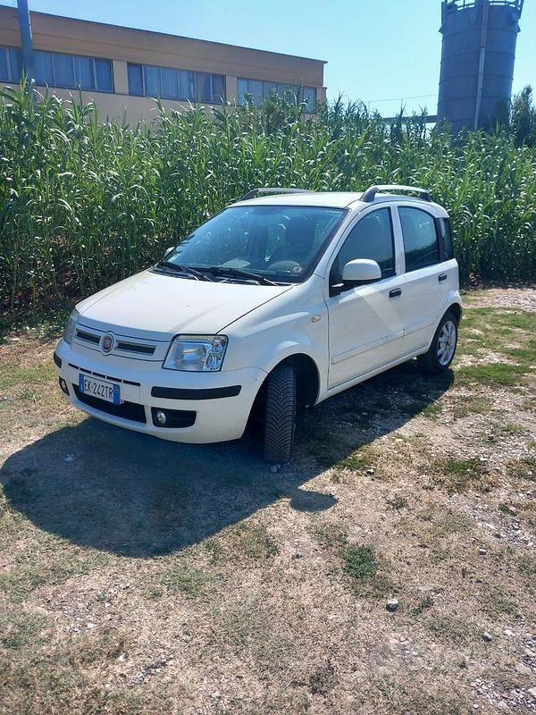 Usata Fiat Panda Dynamic 70 CV (51 kW) 2011 Bianco Utilitaria