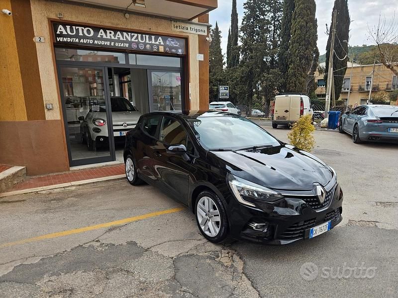 Usata Renault Clio V 100 CV (73 kW) 2022 Nero Berlina