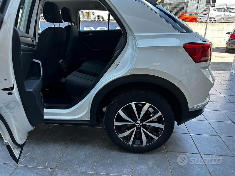 Usata VW T-Roc Style 116 CV (85 kW) 2020 Bianco SUV