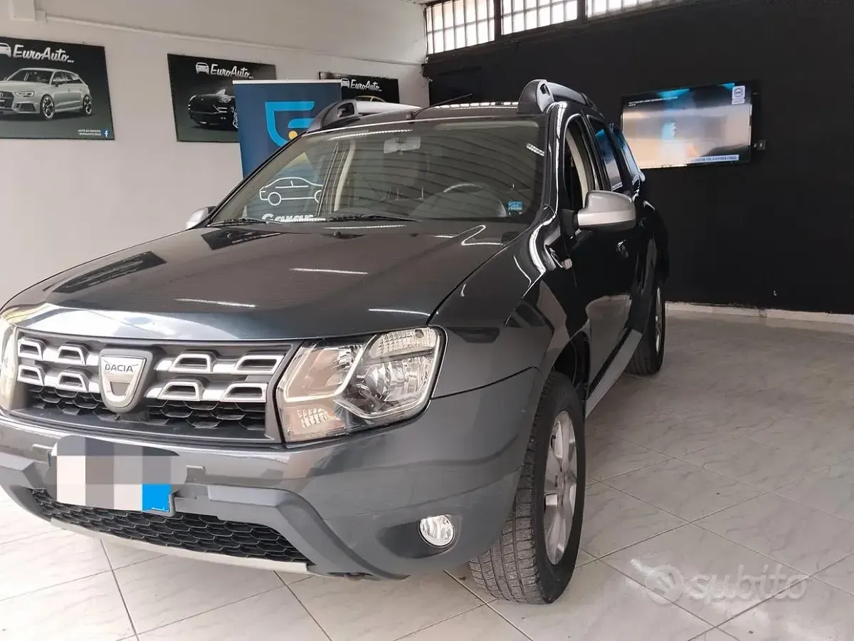 Usata Dacia Duster 109 CV (80 kW) 2015 Grigio SUV