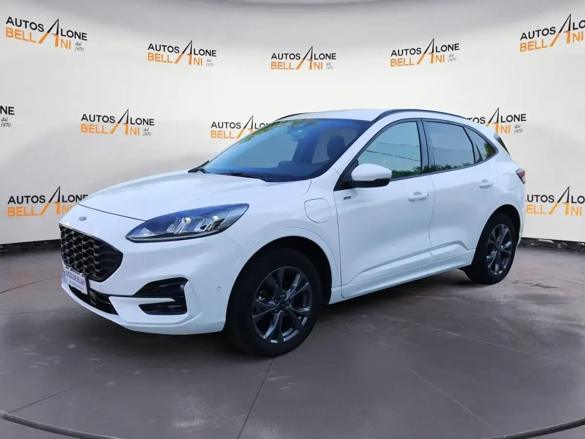 Usata Ford Kuga ST-Line 224 CV (164 kW) 2022 Bianco SUV
