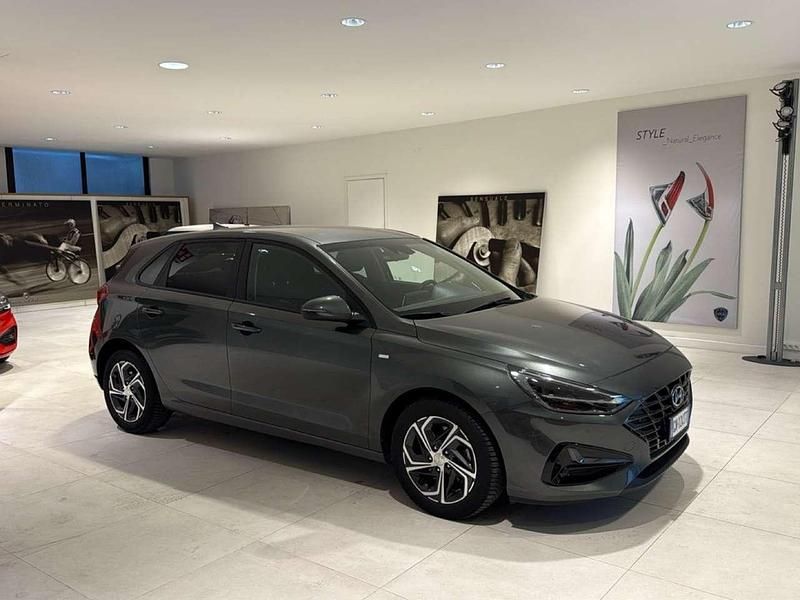 Usata Hyundai i30 Prime 120 CV (88 kW) 2023 Grigio Utilitaria