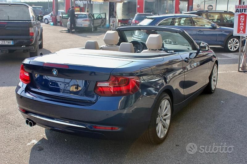 Usata BMW 220 Luxury Line 190 CV (139 kW) 2016 Blu Cabrio