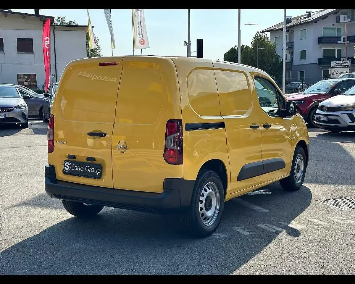 Usata Opel Combo-e Life Edition 2024 Giallo Furgone
