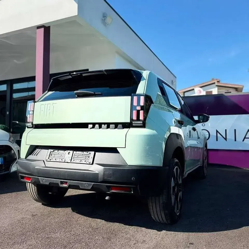 Nuova Fiat Grande Panda Business 101 CV (74 kW) 2026 Verde Utilitaria