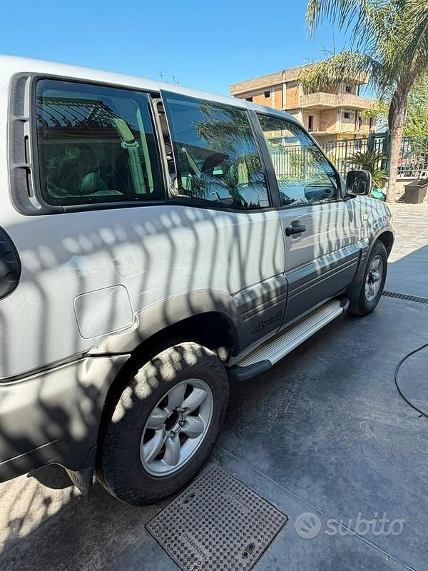 Usata Nissan Terrano 2001 Grigio SUV