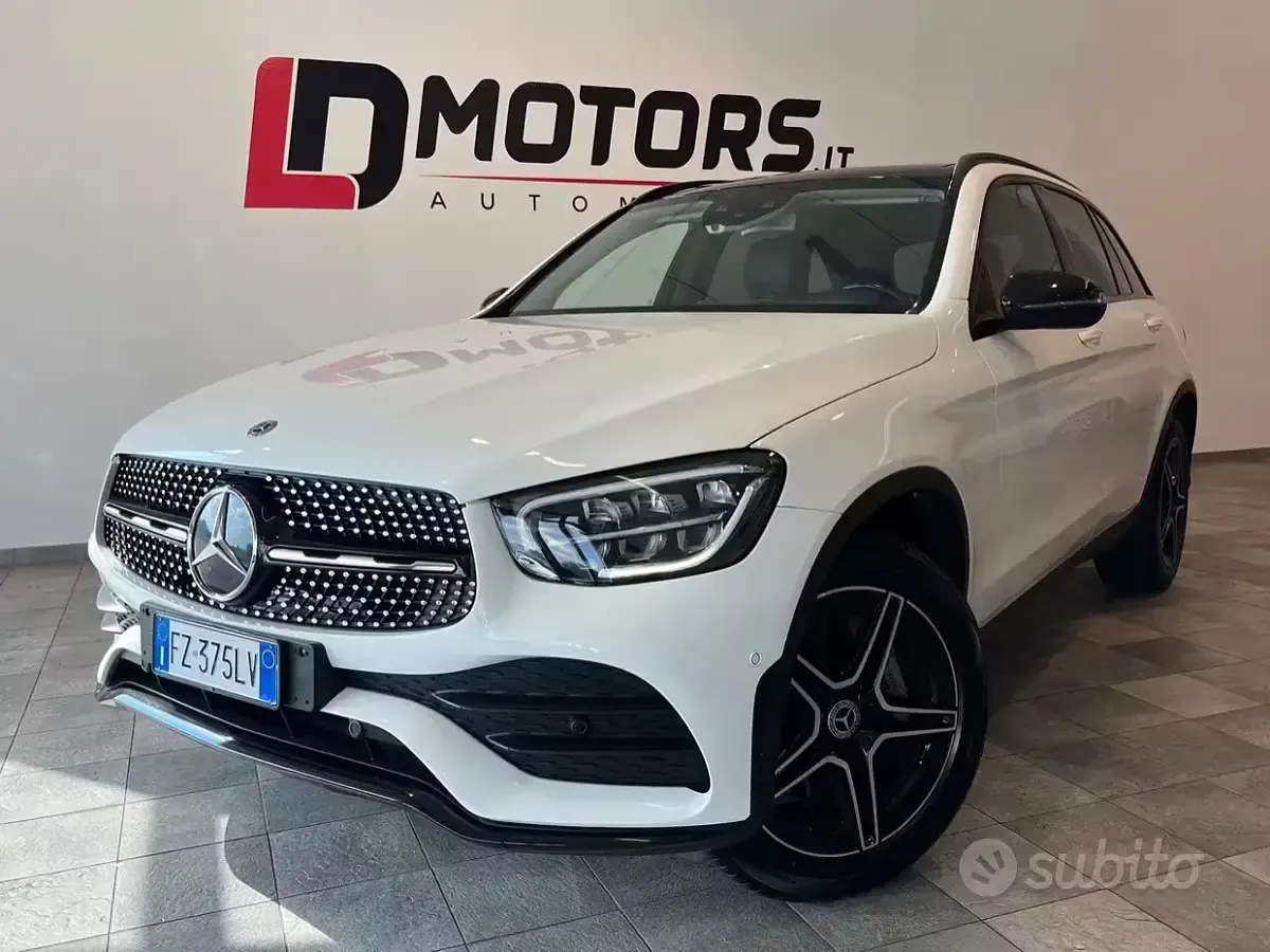 Usata Mercedes GLC220 AMG line 194 CV (142 kW) 2019 Bianco SUV
