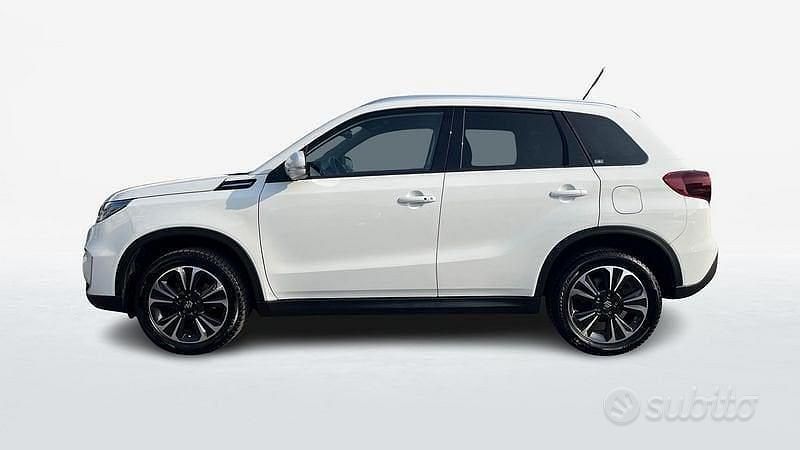 Usata Suzuki Vitara 129 CV (94 kW) 2023 Bianco SUV