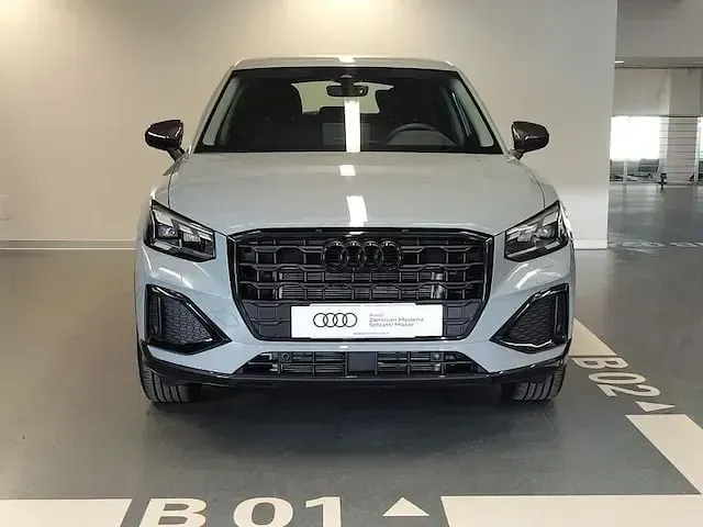 Nuova Audi Q2 Advanced Plus 150 CV (110 kW) 2026 Grigio freccia perla SUV