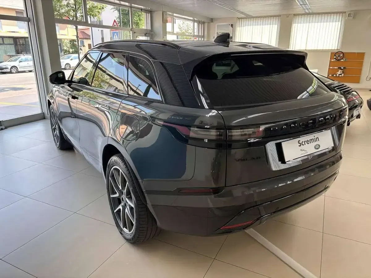 Usata Land Rover Range Rover Velar SE Dynamic 300 CV (220 kW) 2023 Carpathian grey SUV