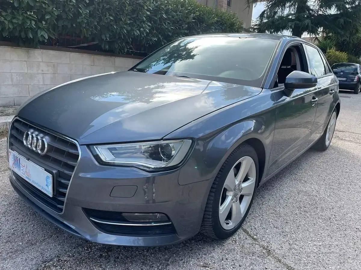 Usata Audi A3 Ambition 105 CV (77 kW) 2013 Grigio Berlina