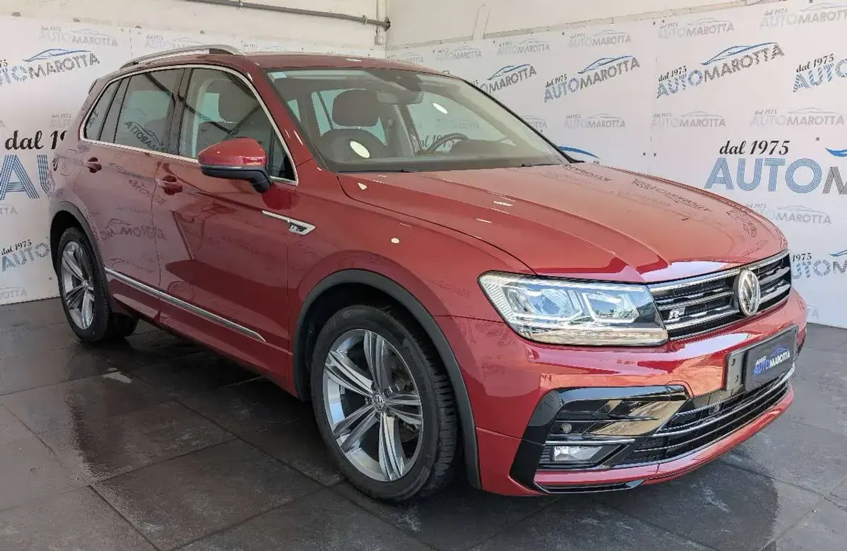 Usata VW Tiguan Sportline 116 CV (85 kW) 2018 Rosso SUV