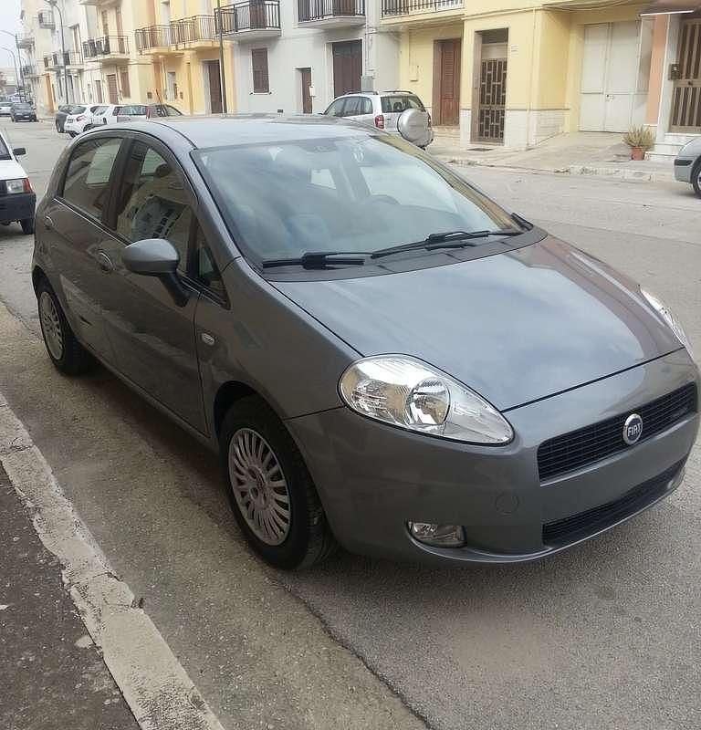 Usata Fiat Grande Punto Dynamic 90 CV (66 kW) 2006 Utilitaria