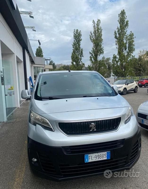 Gebraucht Peugeot Expert 94 PS (69 kW) 2017 Grau Van