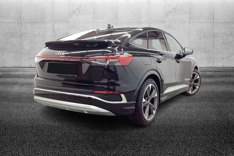 Usata Audi Q4 e-tron S-Line 69 kW (95 CV) 2022 Nero metallizzato SUV