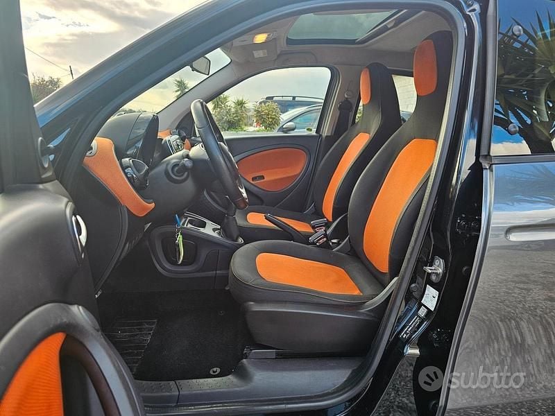 Usata Smart ForFour Edition #1 71 CV (52 kW) 2015 Marrone Utilitaria