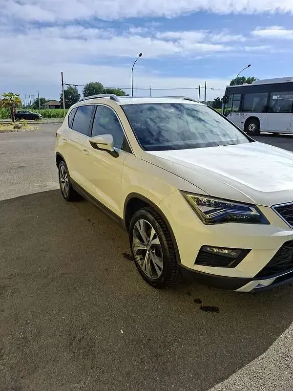 Usata Seat Ateca 4Drive 150 CV (110 kW) 2017 Bianco SUV