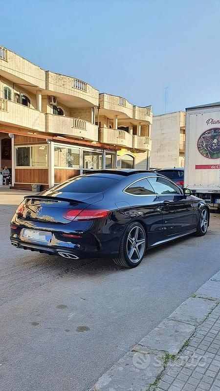 Usata Mercedes C250 Sportline 204 CV (150 kW) 2018 Blu Coupé