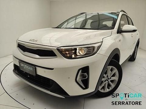 Bianco Usata 2022 Kia Stonic Urban SUV | 14.886 € (Buon prezzo) - Immagine 1/4