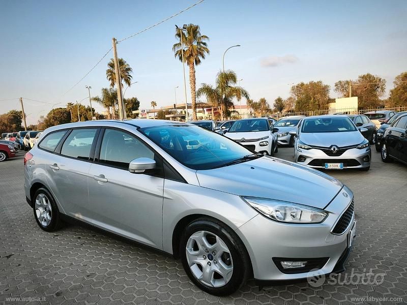 Usata Ford Focus S 100 CV (73 kW) 2016 Grigio Station wagon