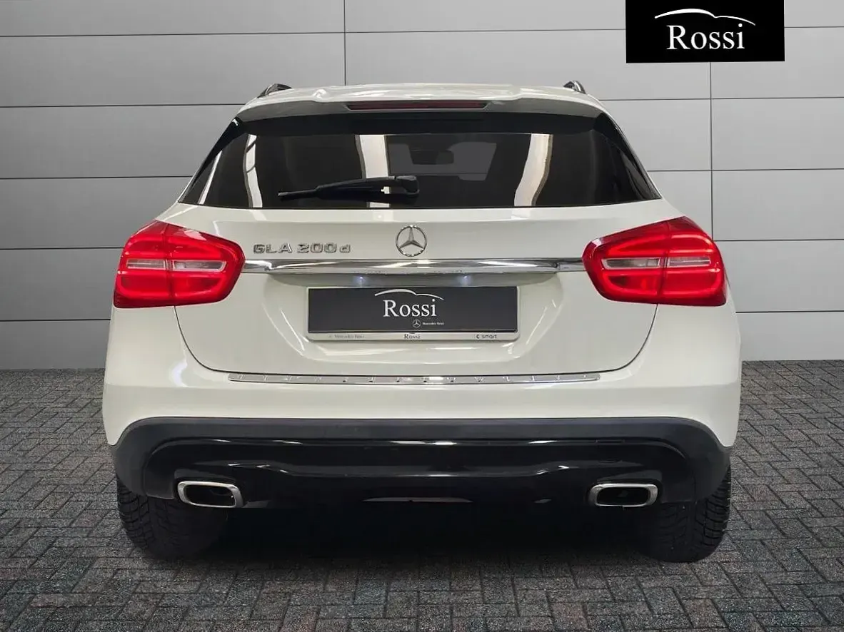 Usata Mercedes GLA200 136 CV (100 kW) 2016 SUV