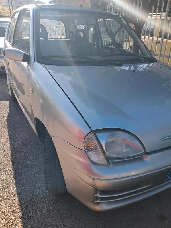 Usata Fiat Seicento Active 54 CV (39 kW) 2004 Grigio Utilitaria