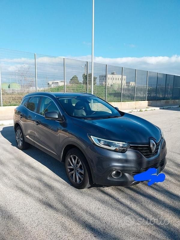 Grigio Usata 2017 Renault Kadjar SUV | 8300 € (Super prezzo) - Immagine 1/4