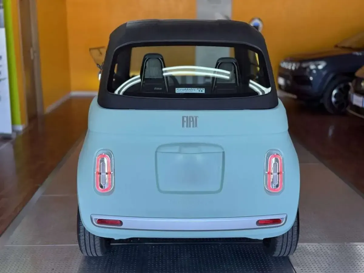 Uusi Fiat Topolino 5 kW (8 HP) 2026 Sininen Viistoperä