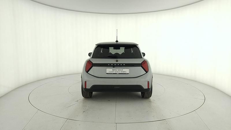 Usata Mini Cooper Classic 156 CV (114 kW) 2024 Argento Utilitaria
