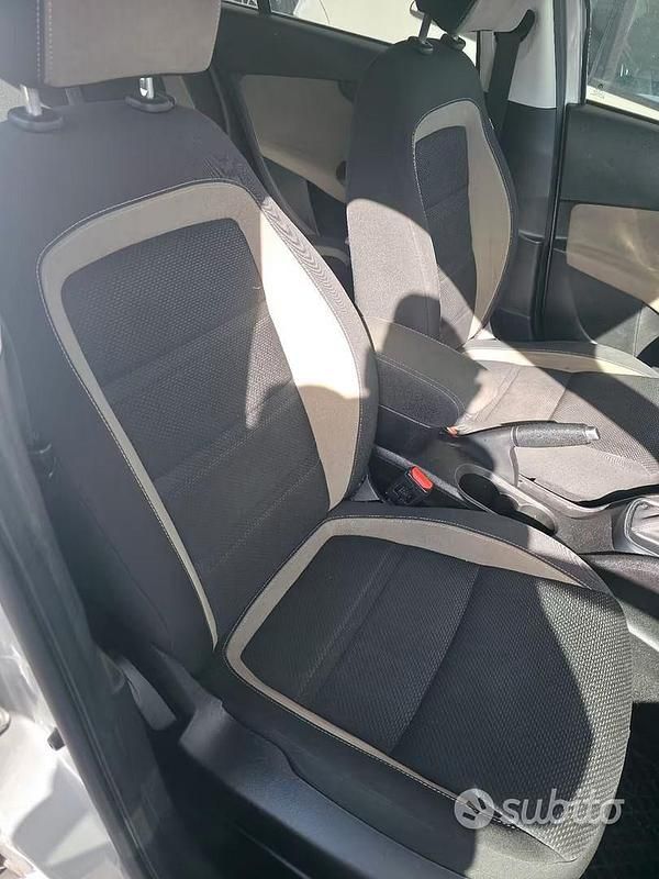 Usata Fiat Tipo 120 CV (88 kW) 2020 Nero Station wagon