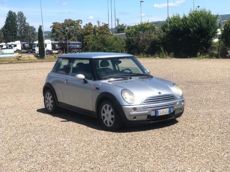 Usata Mini One D 75 CV (55 kW) 2003 Argento Utilitaria