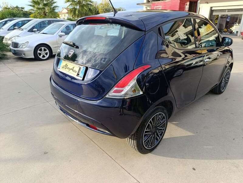 Usata Lancia Ypsilon Gold 69 CV (50 kW) 2019 Other Utilitaria
