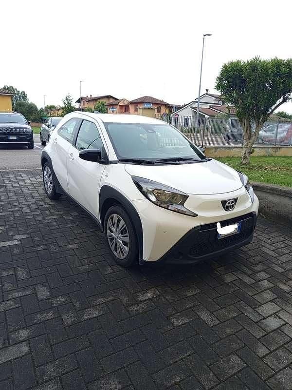 Usata 2025 Toyota Aygo X Edition SUV | 14.500 € (Super prezzo) - Immagine 1/3