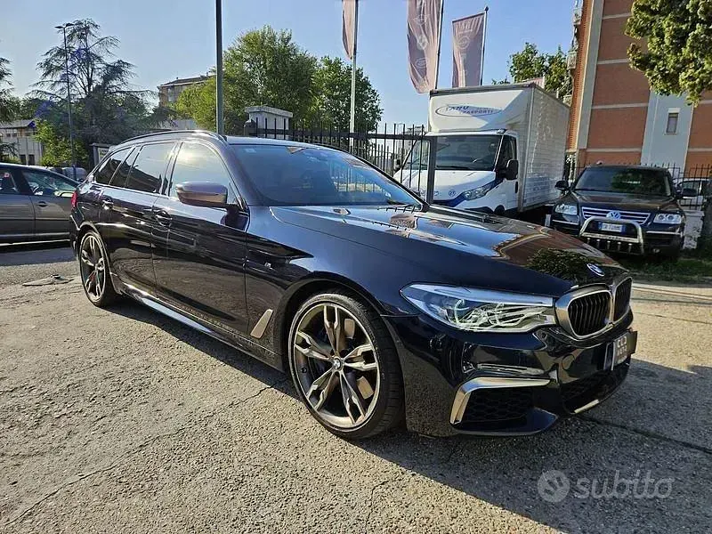 Usata BMW M550 400 CV (294 kW) 2019 Nero Station wagon