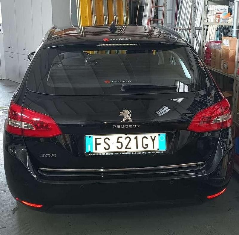 Usata Peugeot 308 SW Allure 131 CV (96 kW) 2018 Station wagon