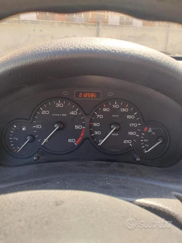 Occasion Peugeot 206 2004 Gris Citadine