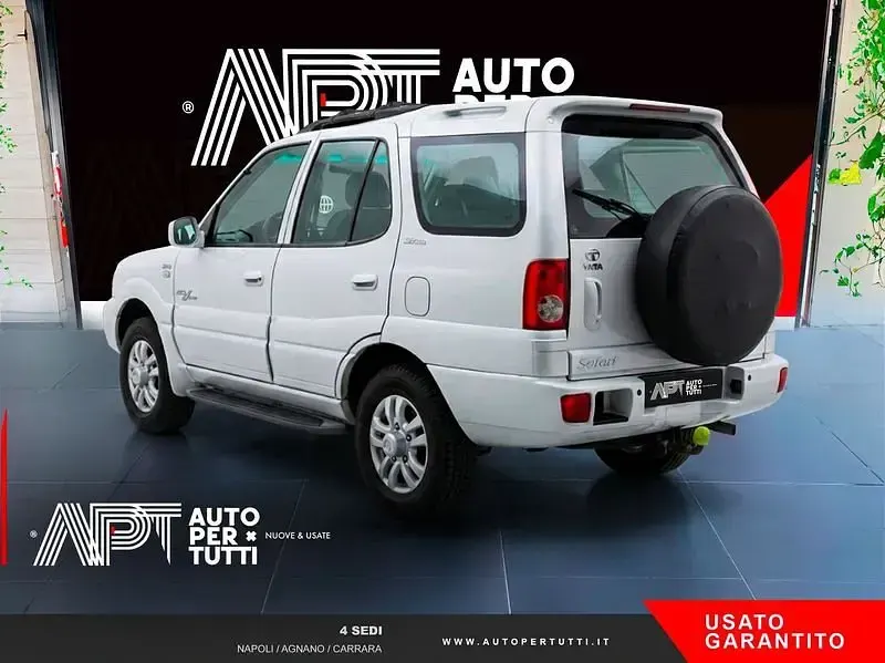 Usata Tata Safari 140 CV (102 kW) 2009 Grigio SUV