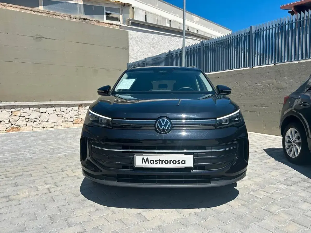 Usata VW Tiguan Edition 150 CV (110 kW) 2024 Nero SUV